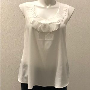 Zozo Sleeveless White Petal Top sz L
